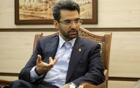 انتقاد وزیر سابق ارتباطات از مصوبه تغییر ندادن ساعت