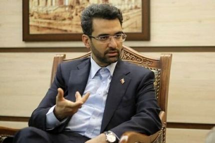 انتقاد وزیر سابق ارتباطات از مصوبه تغییر ندادن ساعت