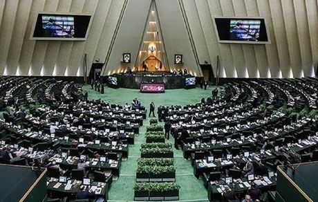 ۲۴۲  نماینده مجلس دریافت خودرو خارج نوبت را تکذیب کرده‌اند
