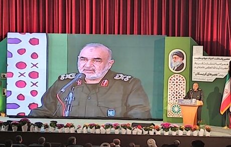 دشمنان ملت ایران کهنه و پوسیده شده اند