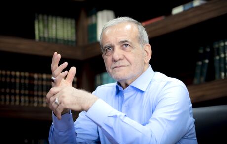 پزشکیان: من متعهدم که به اعتماد شما خیانت نکنم / هم صدای بی‌صدایان و خاک پای ملت ایران هستم
