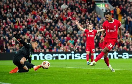 هفته دوم لیگ اروپا: لیورپول و رم بردند / آژاکس متوقف شد