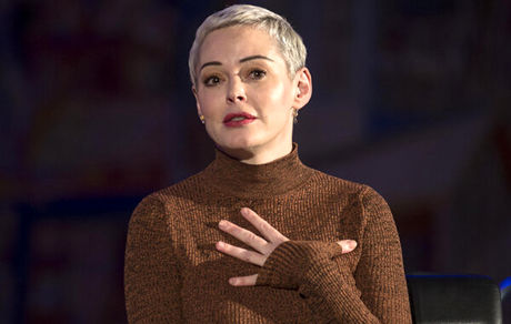 عذرخواهی بازیگر هالیوودی از مردم ایران/ گروگان گرفته شده‌ایم!