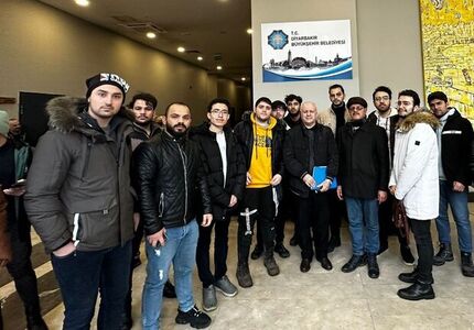 ۱۰۰ دانشجوی ایرانی مناطق زلزله‌زده ترکیه به کشور بازگشتند