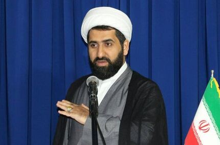 ادعای توئیتری یک امام جمعه: نگاه ها را به روحانیت آپدیت کردیم/ الحمدالله ثبت نام مجلس تمام شد، خیال همه راحت!