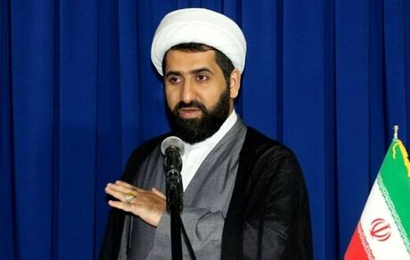 ادعای توئیتری یک امام جمعه: نگاه ها را به روحانیت آپدیت کردیم/ الحمدالله ثبت نام مجلس تمام شد، خیال همه راحت!