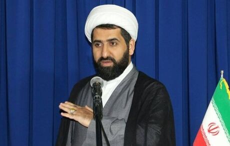 ادعای توئیتری یک امام جمعه: نگاه ها را به روحانیت آپدیت کردیم/ الحمدالله ثبت نام مجلس تمام شد، خیال همه راحت!