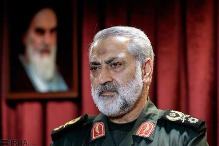 
سخنگوی ارشد نیروهای مسلح: در پاسخ به اقدام تروریستی آمریکا هیجانی عمل نمی‌کنیم
