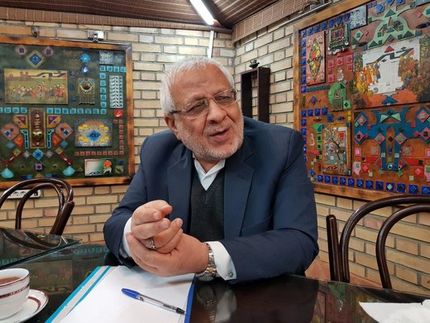 بادامچیان: ۳ نفر از جامعه روحانیت بر شورای وحدت نظارت می‌کنند/ما نسل قدیم شده‌ایم؟