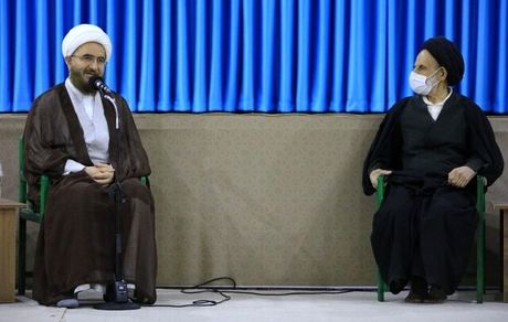 ارتباط ائمه جمعه با شبکه نخبگانی در اقصی نقاط کشور یک ضرورت است