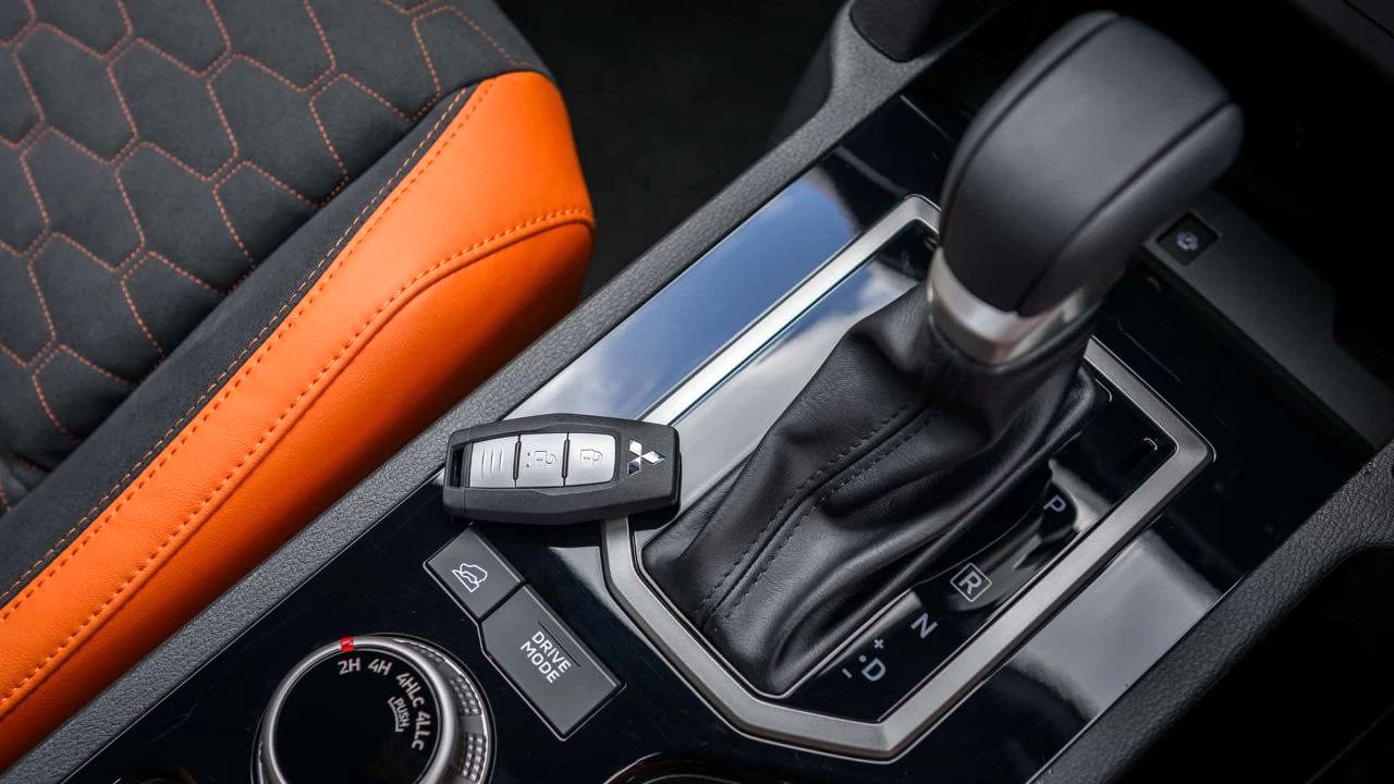 میتسوبیشی L200 /Triton