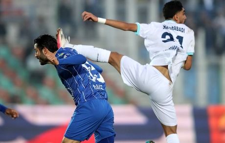 سقوط استقلال به رده ششم لیگ برتر فوتبال با باخت خانگی به تیم گل گهر