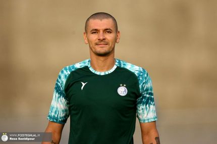 اولین خرید استقلال مشخص شد