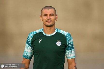 اولین خرید استقلال مشخص شد
