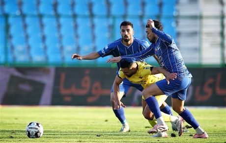 استقلال از کامبک خوردن نجات یافت / آبی‌ها دقیقه ۹۸ بردند و به رده دوم رسیدند