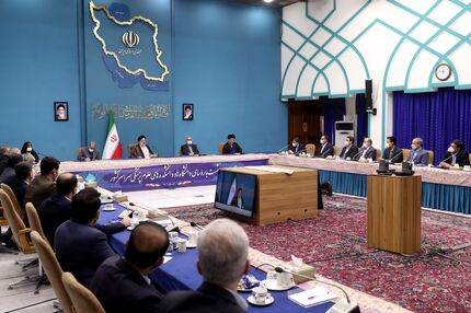 تاکید رئیس جمهور بر توجه بیشتر به اشتغال و ارتقا و درآمد نخبگان