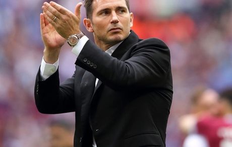 واکنش فرانک لمپارد در مورد قیچی جهانبخش