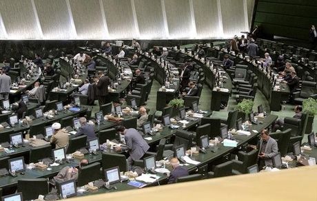 درخواست ۱۶۰ نماینده مجلس برای بررسی با اولویت طرح ساماندهی کارکنان دولت