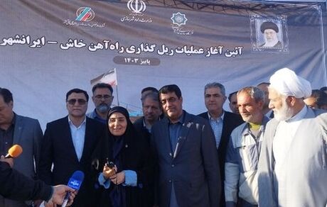 آغاز ریل گذاری راه آهن چابهار زاهدان