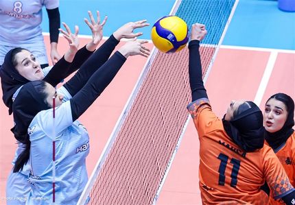 شهر آرکا و سایپا صدرنشین دور رفت لیگ برتر والیبال بانوان