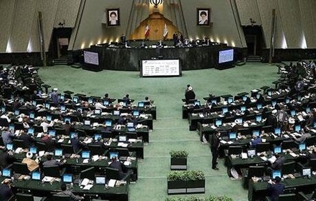استیضاح وزرا از دستور کار مجلس قرار دارد