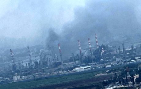 اصابت موشک‌های ایران به تأسیسات حیفا