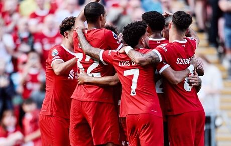 برد پرگل لیورپول در هفته چهارم لیگ برتر انگلیس