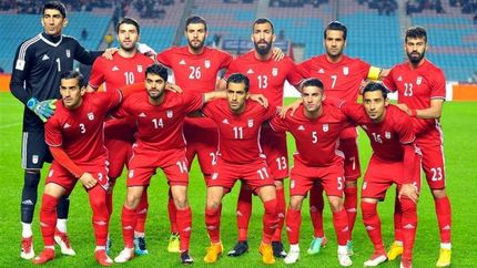 صدرنشینی پرسپولیس، سقوط استقلال و حمله طوفان زرد