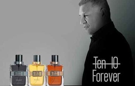 عطر علی دایی رونمایی شد