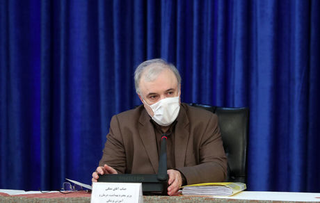 وزیر بهداشت: اپیدمی کرونا با خواهش و تمنا جمع نمی‌شود