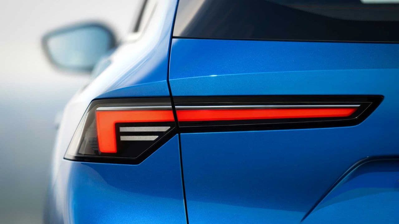 اوپل از نسخه استیشن واگن آسترا 