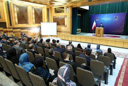 تاکید بر تسهیل زمینه تردد و سرمایه گذاری ایرانیان مقیم خارج از کشور