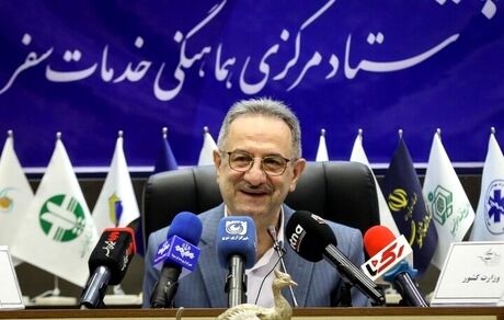 کارت سفر با تسهیلات ۴ درصد طراحی می‌شود / جنگ، فرصتی برای معرفی ظرفیت‌های گردشگری ایران