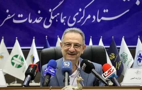 کارت سفر با تسهیلات ۴ درصد طراحی می‌شود / جنگ، فرصتی برای معرفی ظرفیت‌های گردشگری ایران