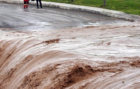 تشدید فعالیت دو سامانه بارشی در دو روز آینده / احتمال سیل وجود دارد