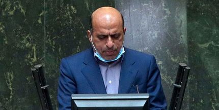رئیس‌جمهوری بابت صفوف مرغ عذرخواهی کند