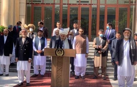 
موافقت اشرف غنی با شروع دور جدید مذاکرات با طالبان
