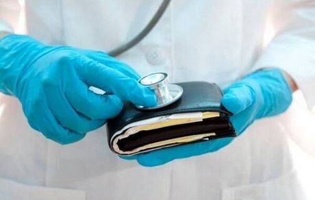 پروانه طبابت پزشکان زیرمیزی بگیر باید ابطال شود