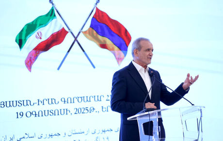 رئیس جمهور: ایران و ارمنستان بدنبال تبادلات تجاری میلیارد دلاری