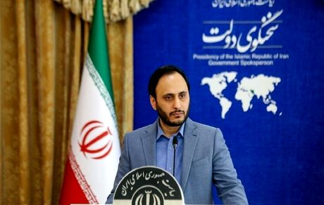 احتمال افزایش حقوق کارمندان دولت و بازنشستگان در ماه‌های آتی / «دولت مردم» شعار هفته دولت