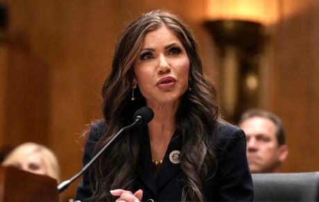 آمریکا، فهرست ممنوعیت سفر شهروندان به ایالات متحده را به بیش از ۳۰ کشور افزایش می‌دهد