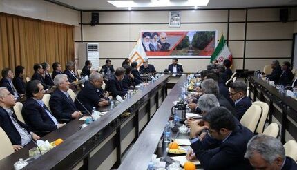 ضرورت توجه به بازاریابی جهت افزایش توان مالی بانک مسکن / بانک مسکن در بخش مسکن یکی از بازوهای نظام است
