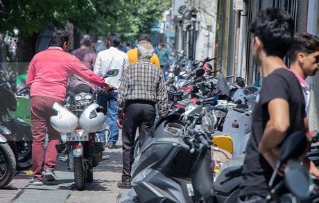 کاهش۳۰ تا ۴۰ درصدی تقاضای موتورسیکلت 