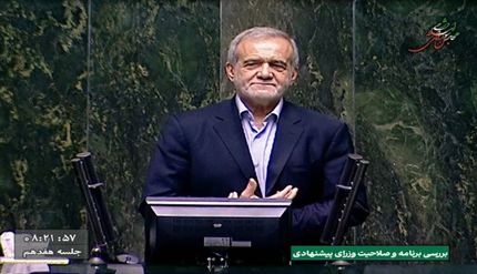 در انتخاب وزرا دید سیاسی نداشتیم / صدای مردم به موقع شنیده نشود شاهد ناامیدی خواهیم بود