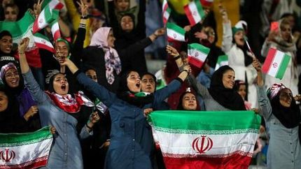 اولین تصویر از حضور زنان در ورزشگاه آزادی برای مسابقه تیم ملی