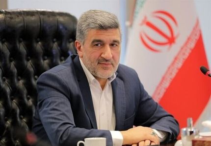 رئیس سازمان بورس فعلا ماندنی است