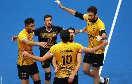 جشن قهرمانی سپاهان در هفته دوازدهم لیگ برتر والیبال