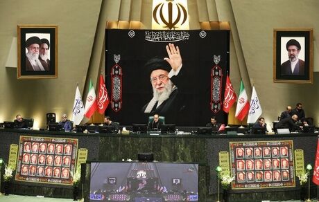 رای ۲۱۰ نماینده به پایان بن‌بست قانون‌گذاری در اولین جلسه مجلس بعد چهار ماه