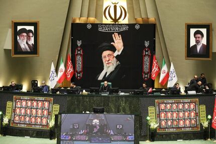 رای ۲۱۰ نماینده به پایان بن‌بست قانون‌گذاری در اولین جلسه مجلس بعد چهار ماه