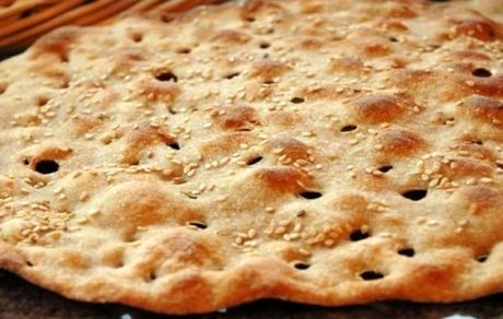 علیزاده: دولت موقتا مبلغ نقدی به خانوارها برای جبران گرانی‌ها می‌دهد